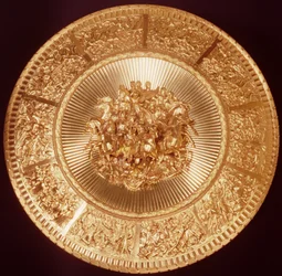 Escudo, ordenado por Green, War und Green para presentación por los Comerciantes y Banqueros de la Ciudad al Duque de Wellington, diseñado por Thomas Stothard, hecho por Benjamin Smith, c.1822